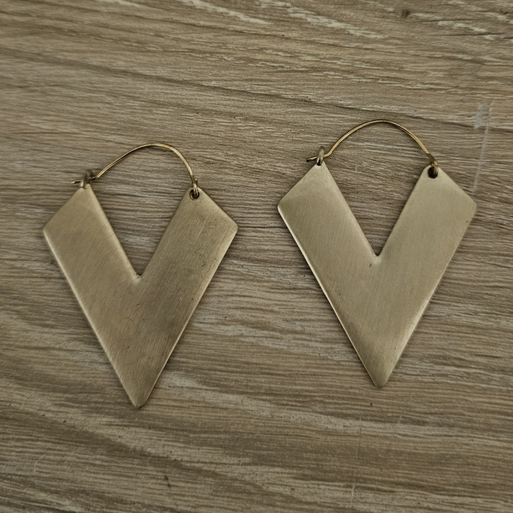 NEW V-shape Gold Earrings